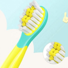 Soft and fine bristle children's replacement brush head
