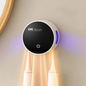 Smart UV cleaning toothbrush holder