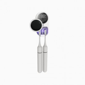 Rechargeable drying and disinfecting toothbrush holder